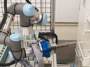 株式会社阪村エンジニアリング様 協働ロボット外観