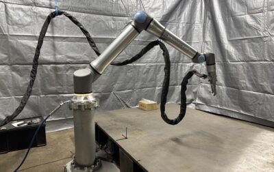 レーザー溶接機を組合せた協働ロボット導入事例